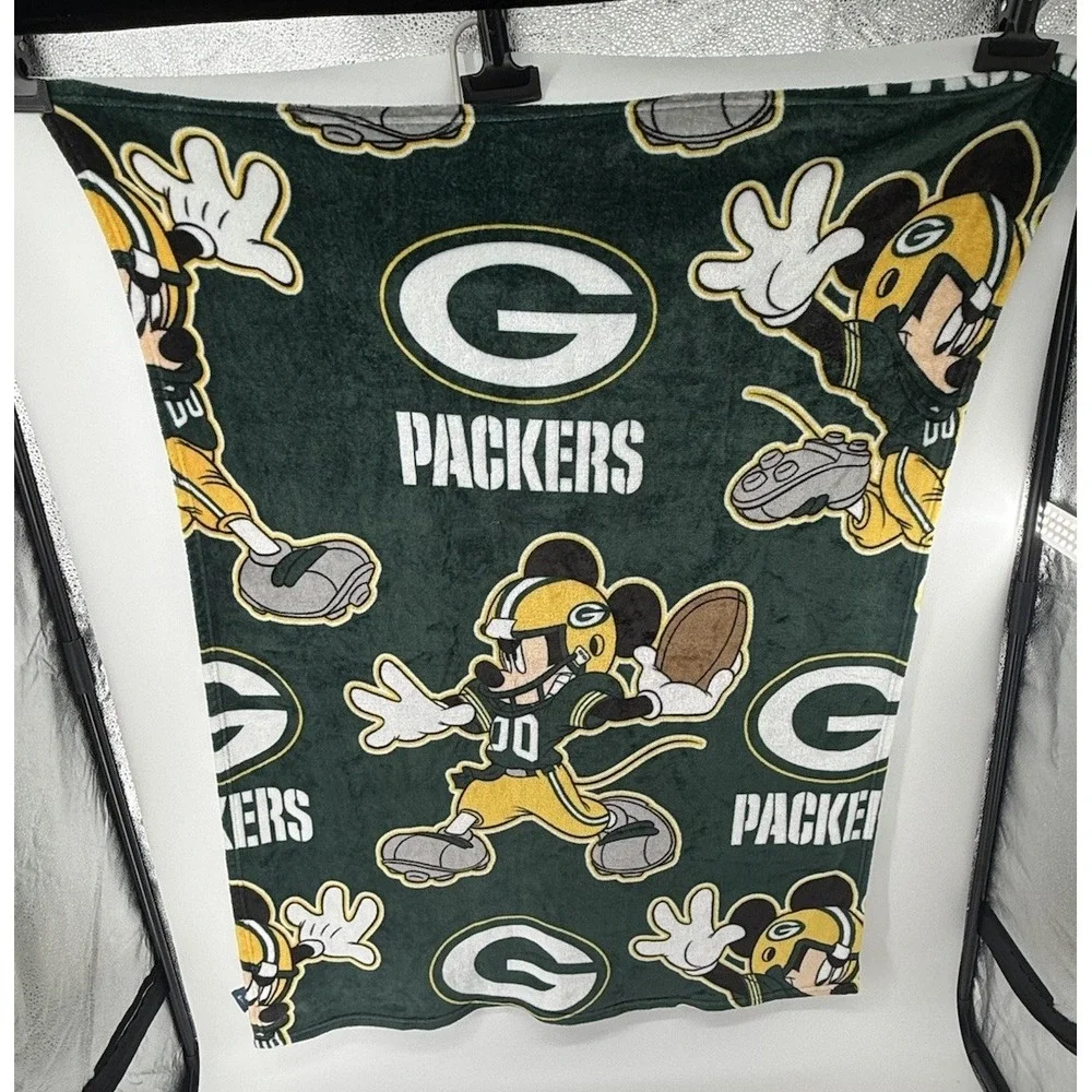 Disney NFL Green Bay Packers Mickey Mouse Throw Blanket Soft 36 X 48